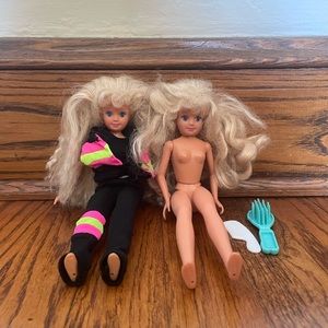 TWO vintage Skipper Barbie dolls with hair brushes